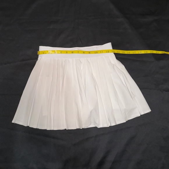 Golden MoveTech™ Tennis Pro Micro Skirt - Picture 10 of 11